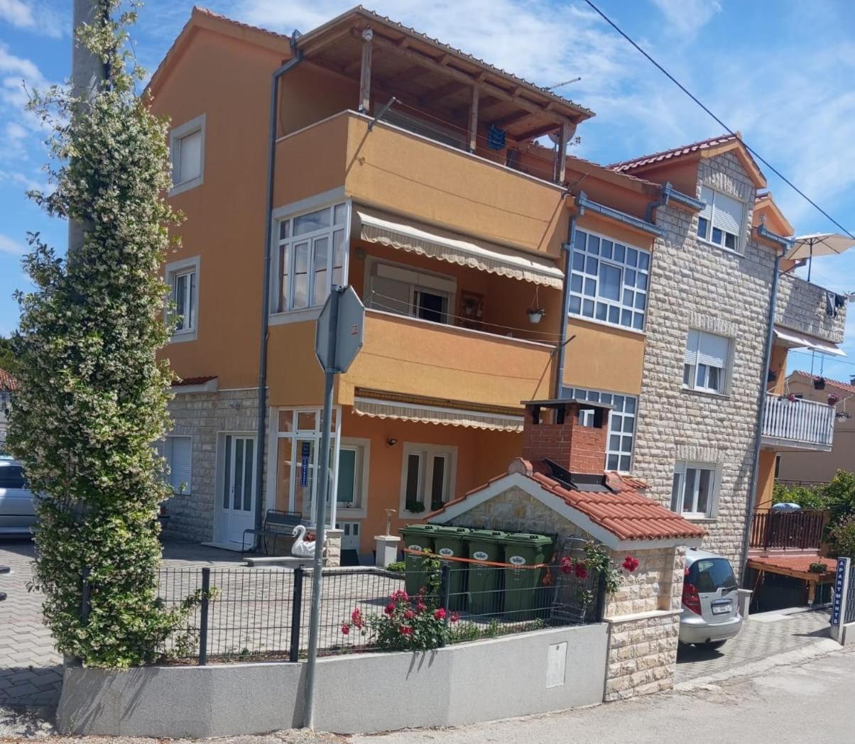 Apartment Radalj Kastela Luaran gambar