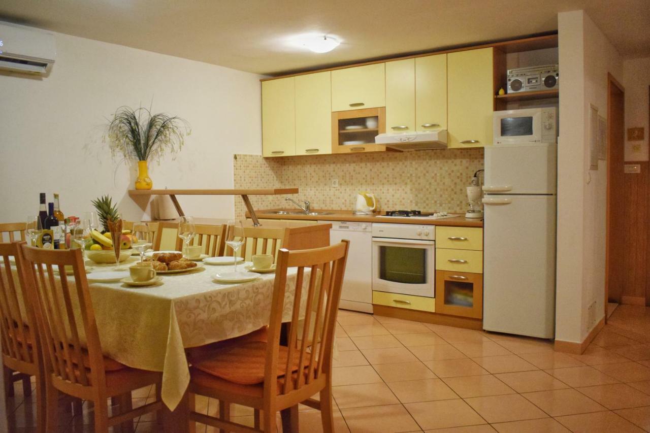 Apartment Radalj Kastela Luaran gambar